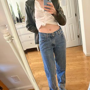 Levi Silver Tab Lean 25" mom jean mid rise